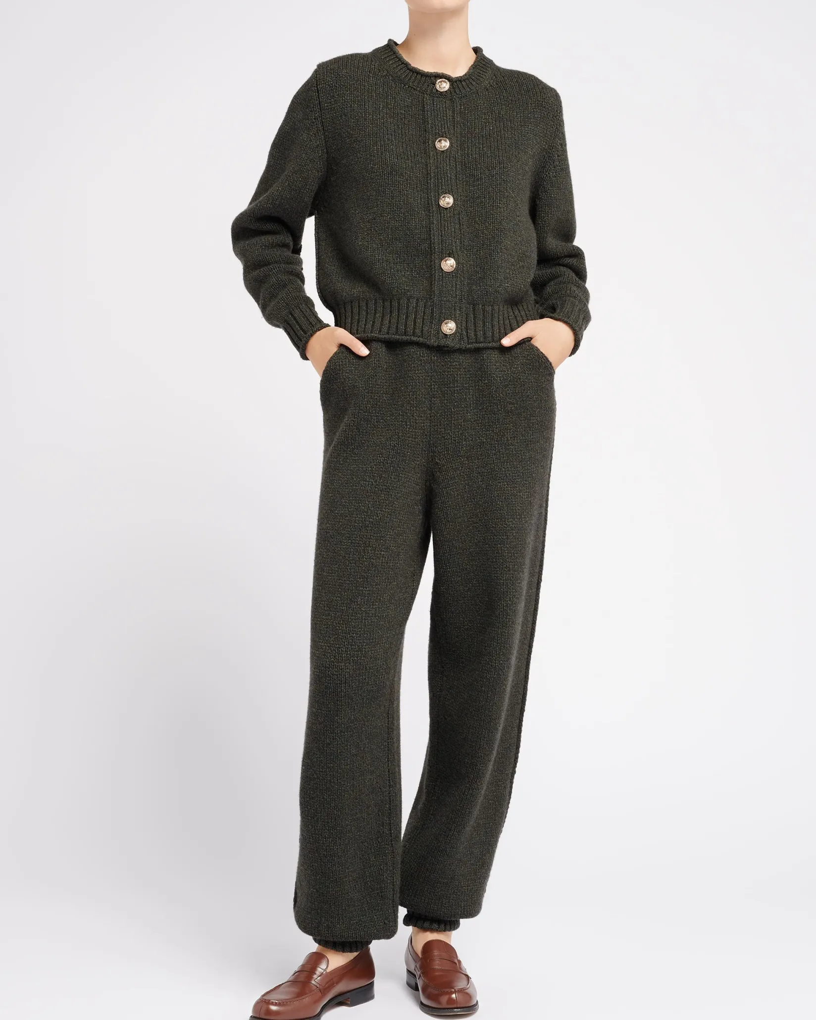Women Barrie Cardigan in chunky cashmere with gold buttons