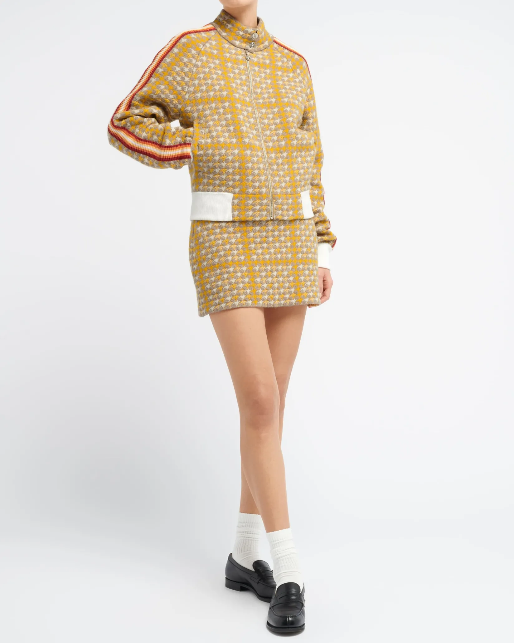 Women Barrie Cashmere and wool jacket with houndstooth pattern