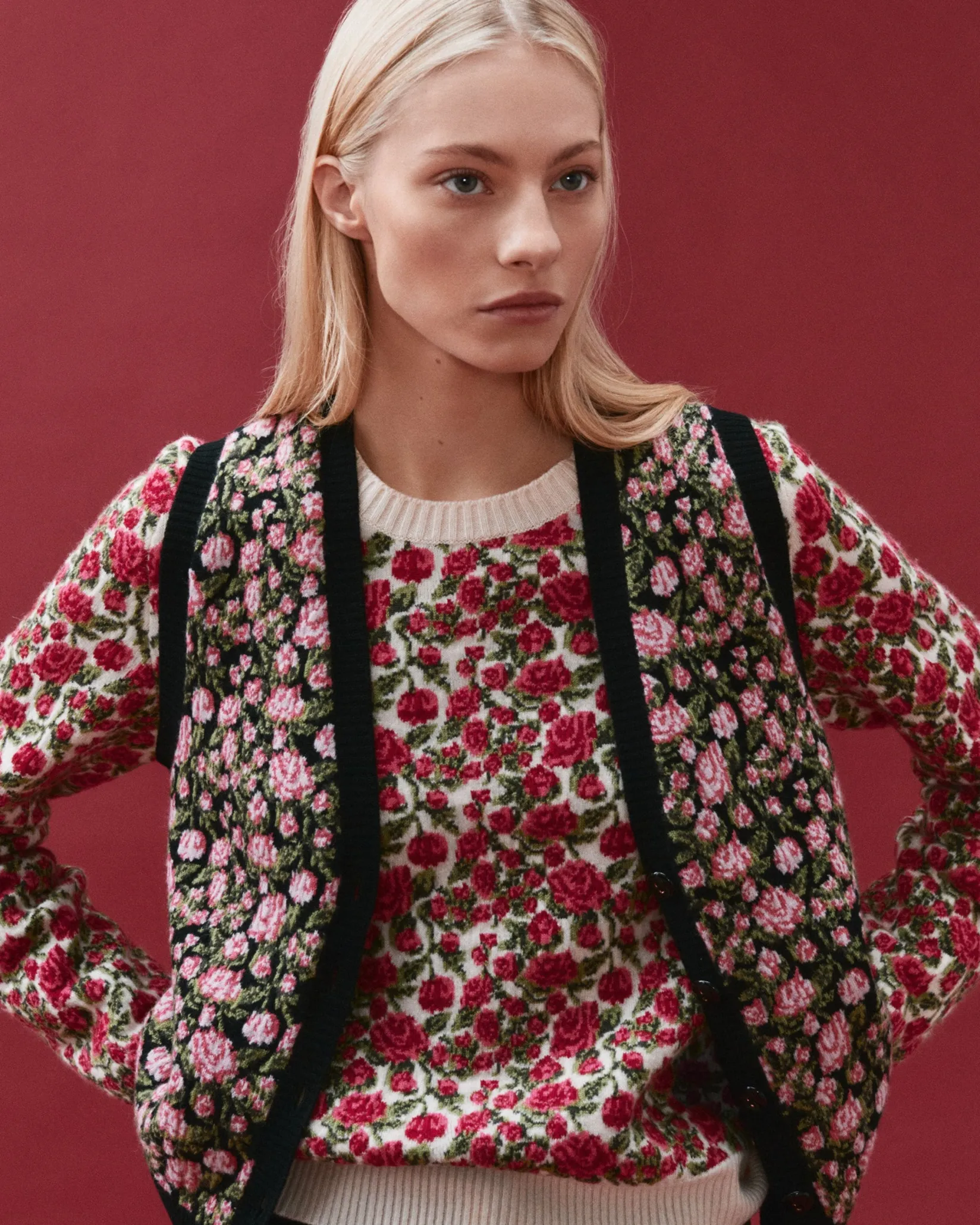 Women Barrie Cashmere and wool jumper with roses motif
