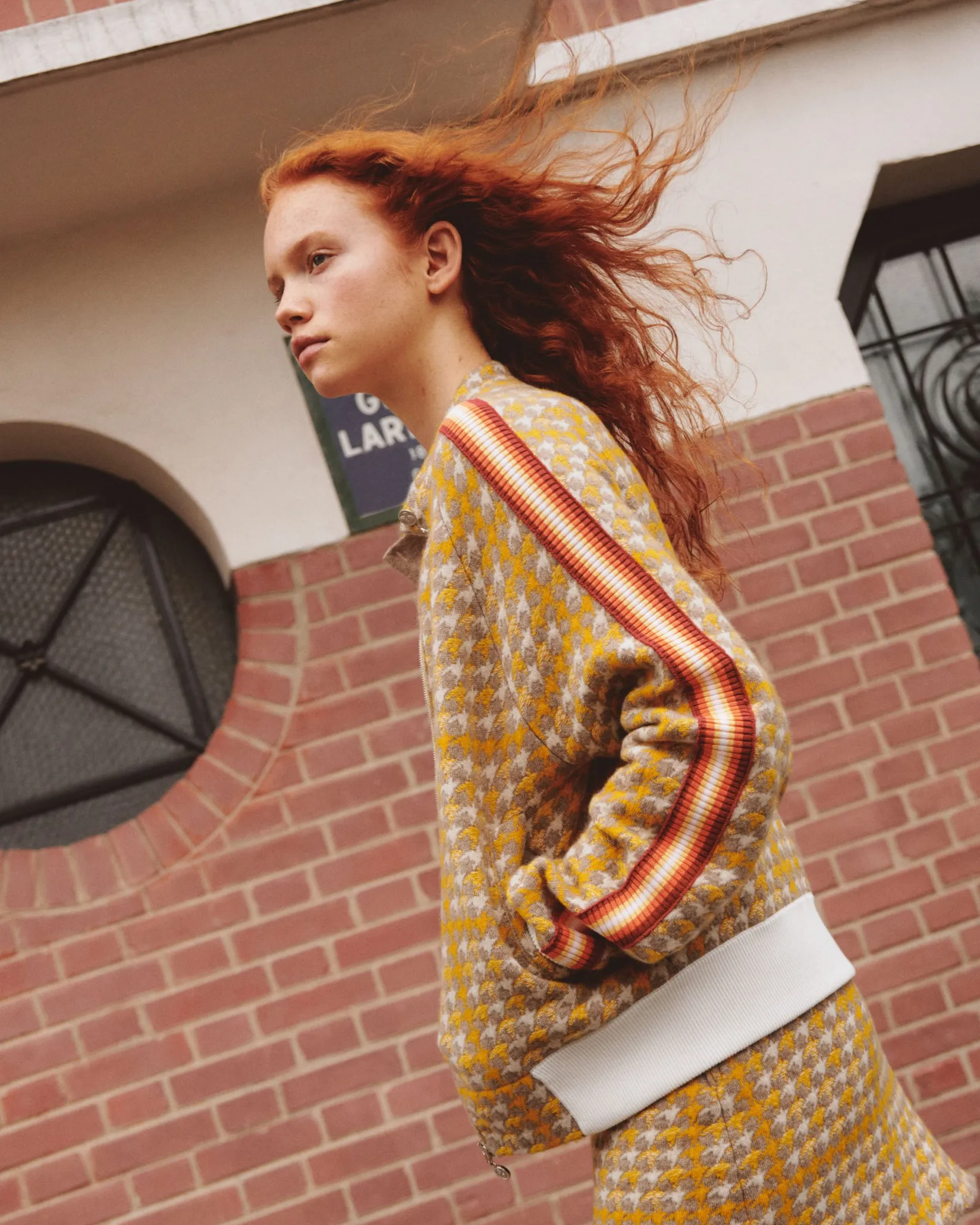 Women Barrie Cashmere and wool skirt with houndstooth pattern