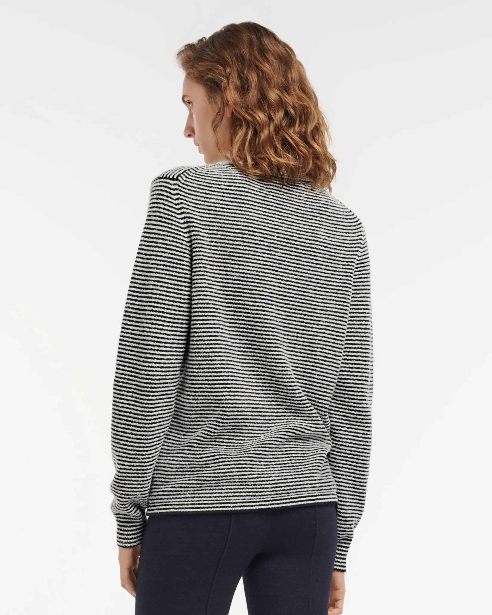 Women Barrie Cashmere jumper with thin stripes