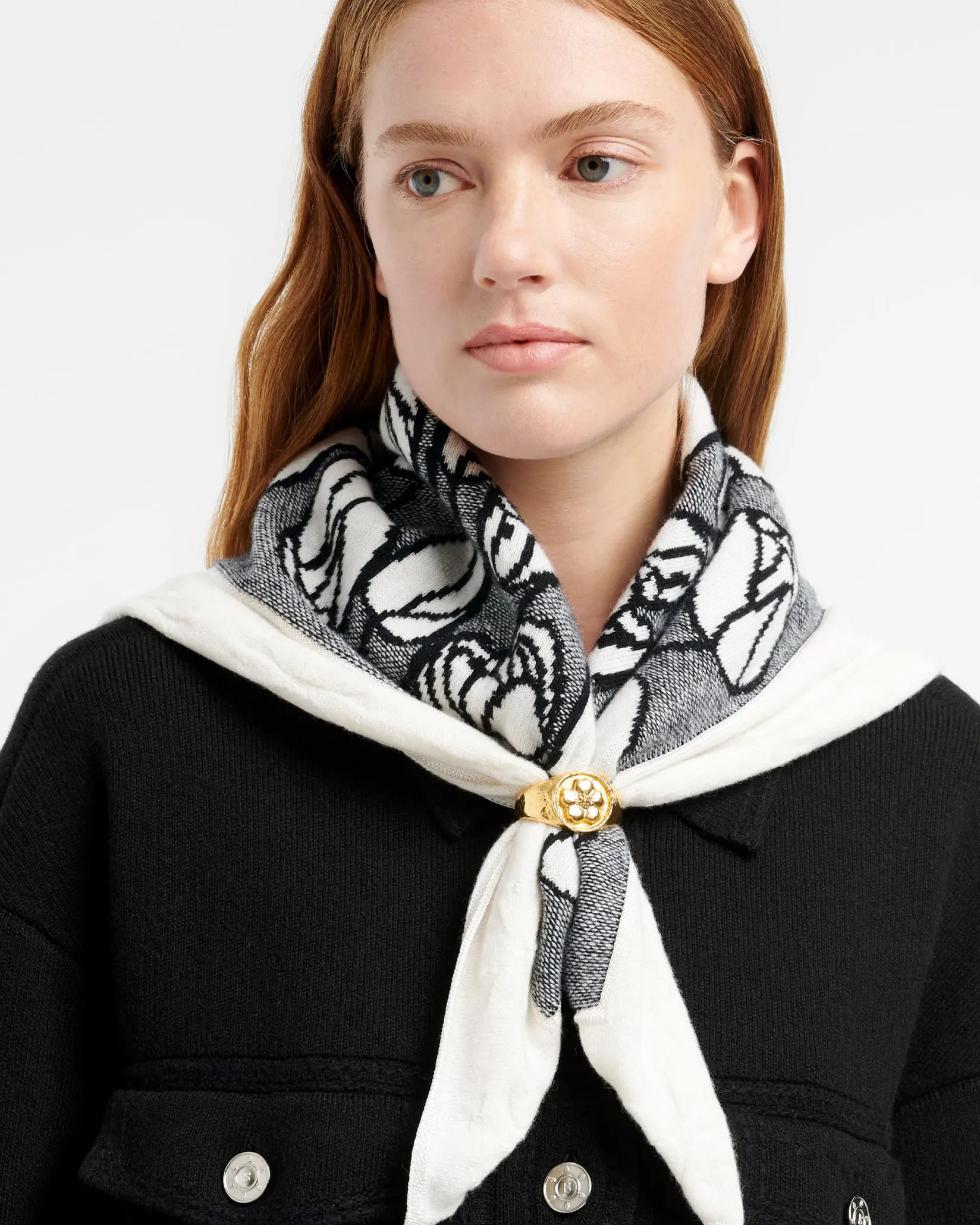 Women Barrie Cashmere scarf with floral motif