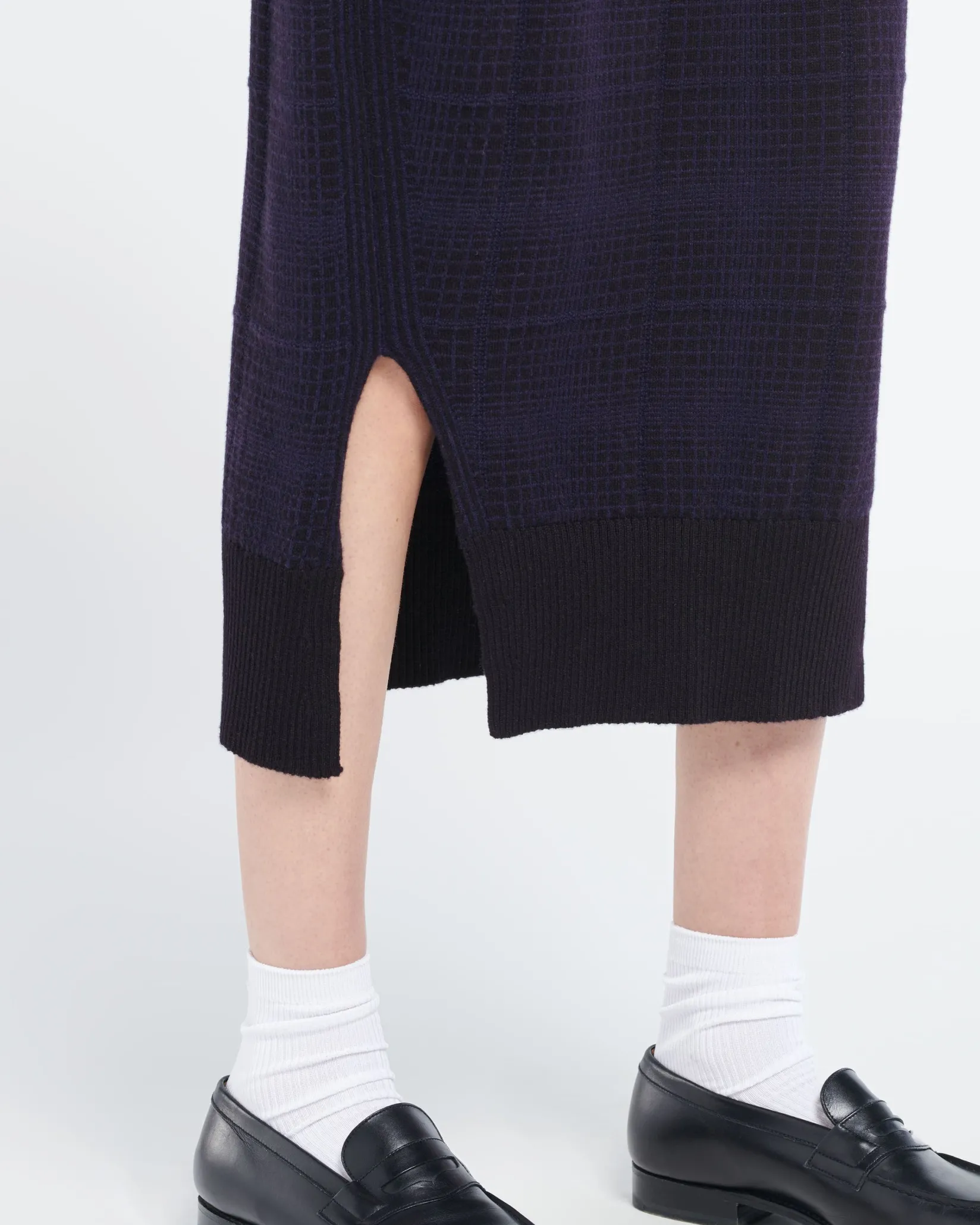 Women Barrie Cashmere skirt with a tartan motif