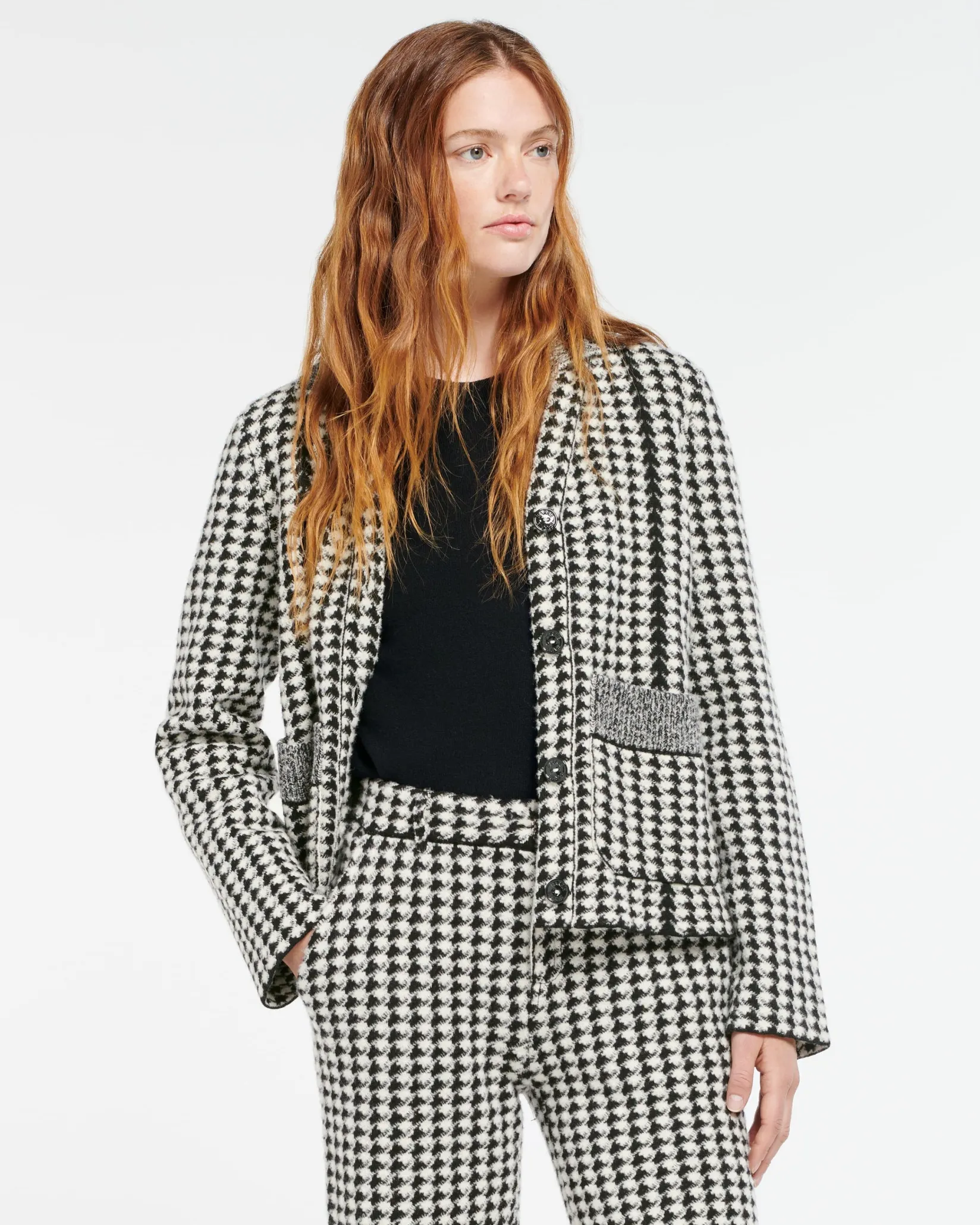 Women Barrie Cashmere suit jacket with a houndstooth motif