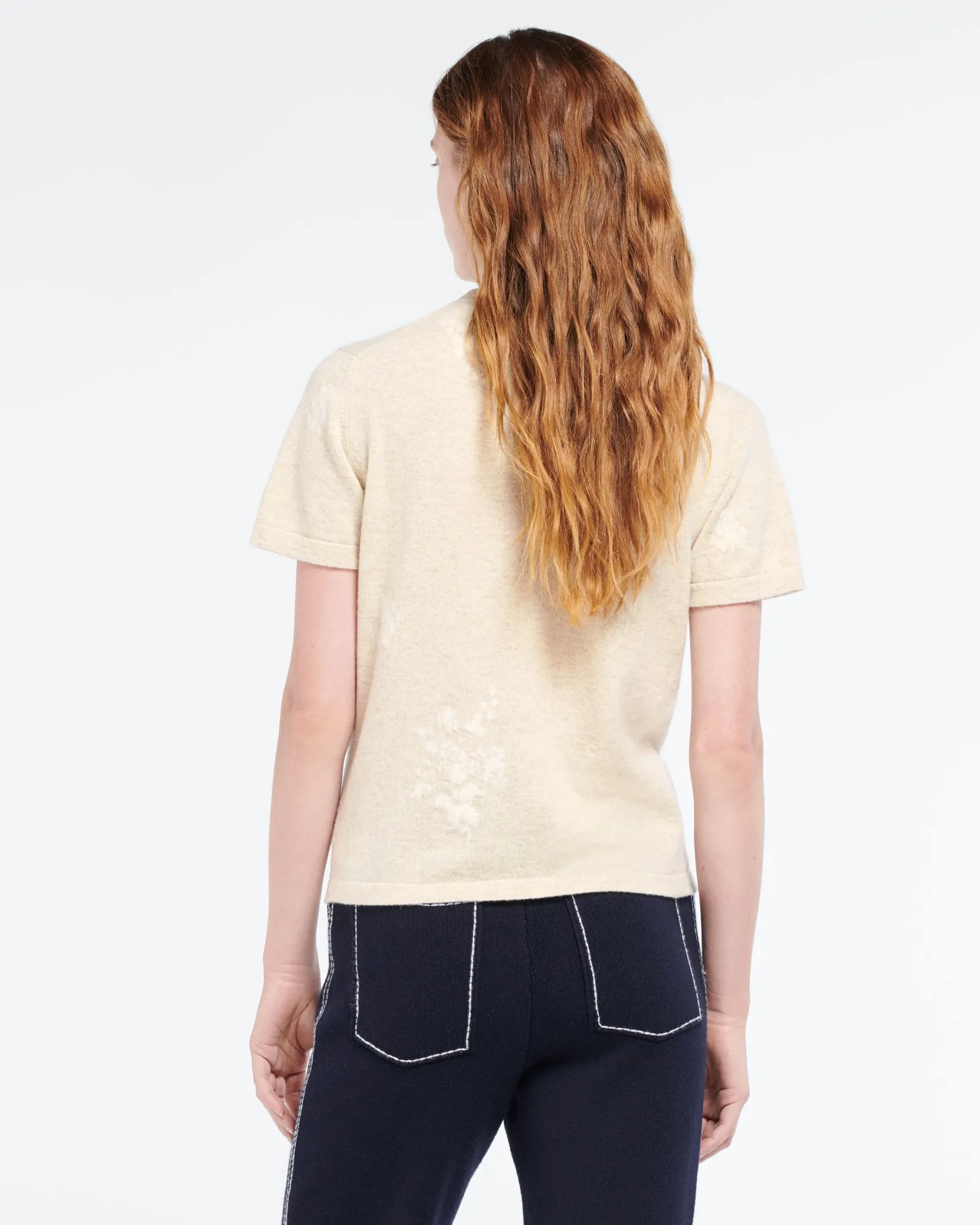 Women Barrie Cashmere top with a floral motif