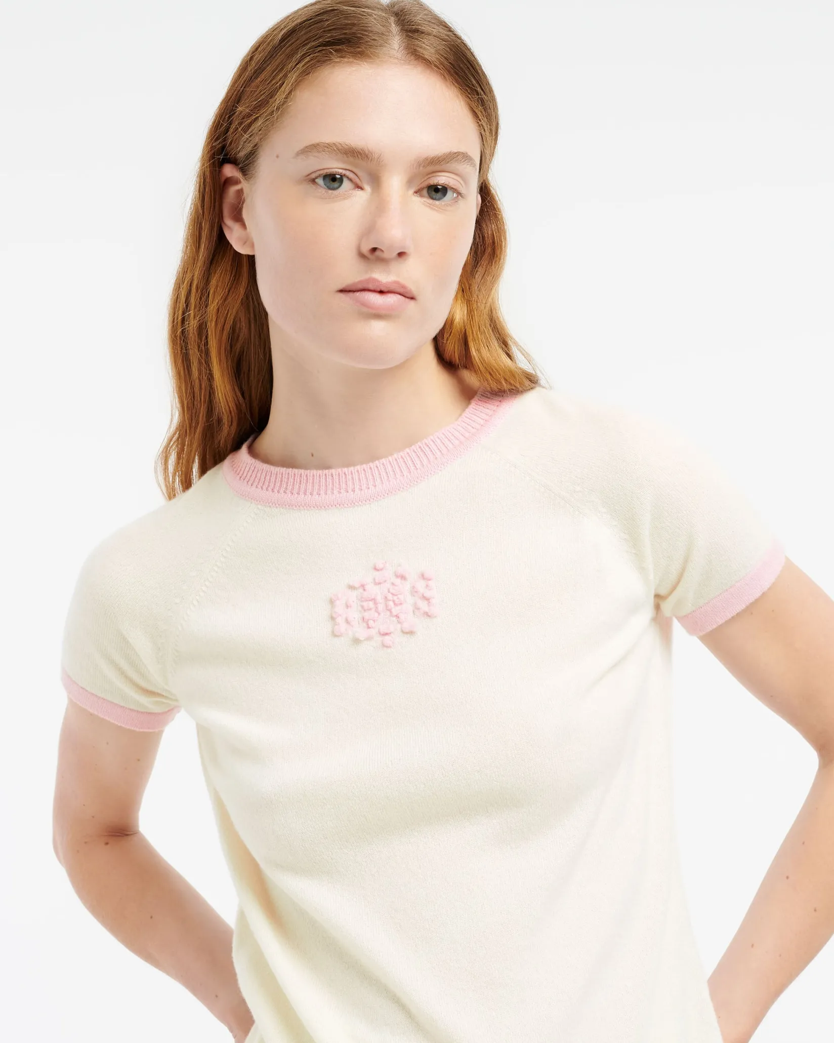 Women Barrie Cashmere top with B logo