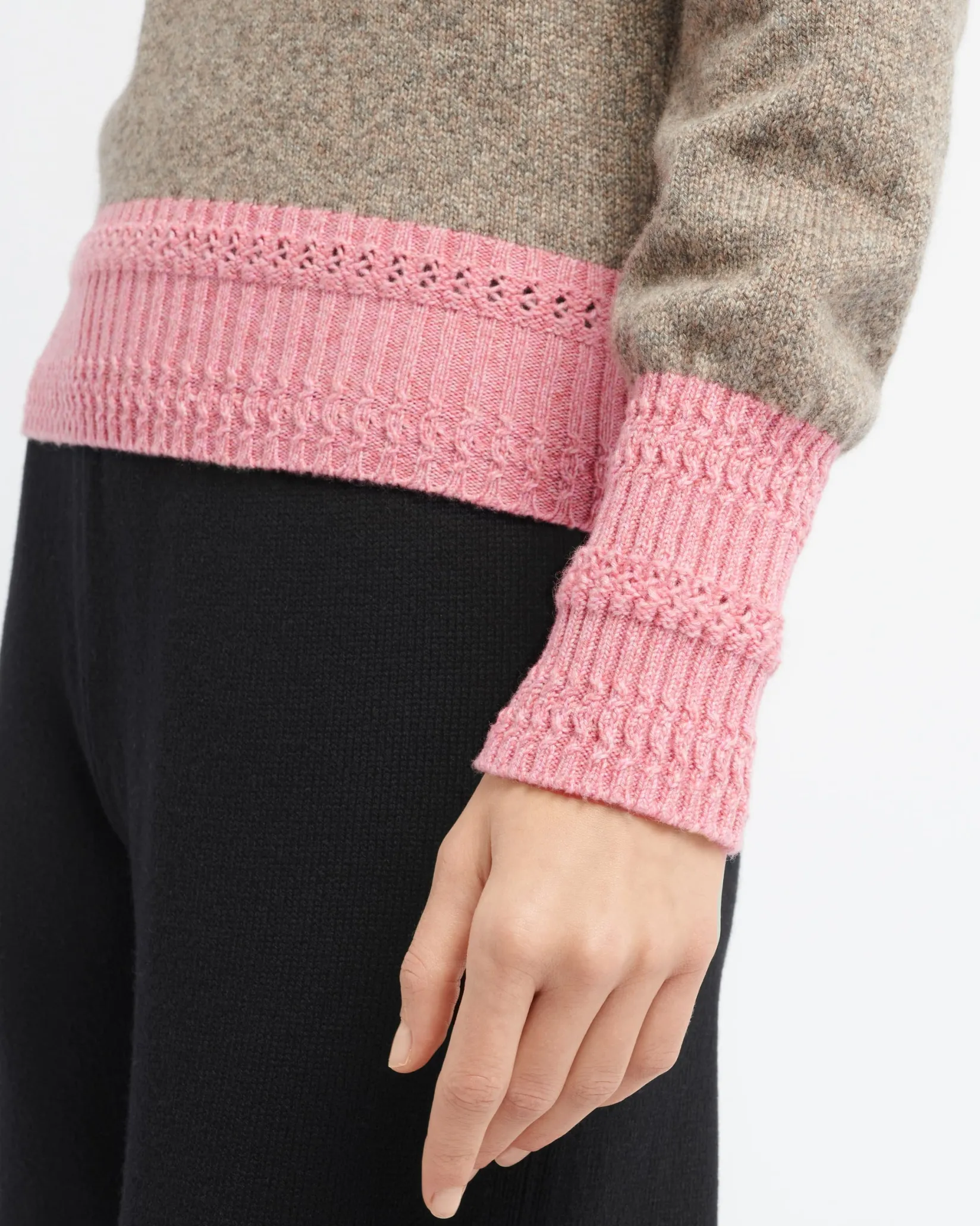 Women Barrie Cashmere V-neck jumper
