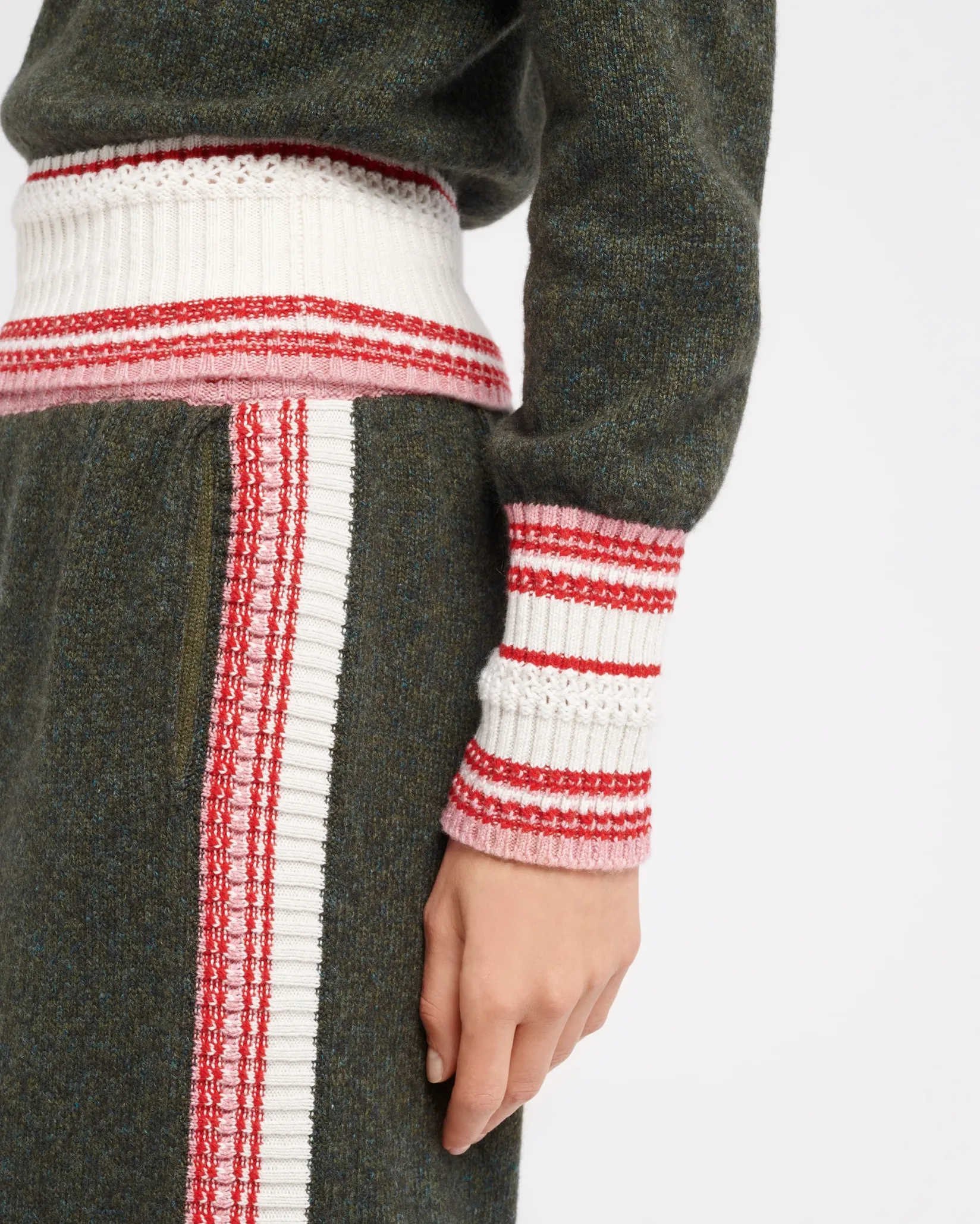Women Barrie Cashmere V-neck jumper