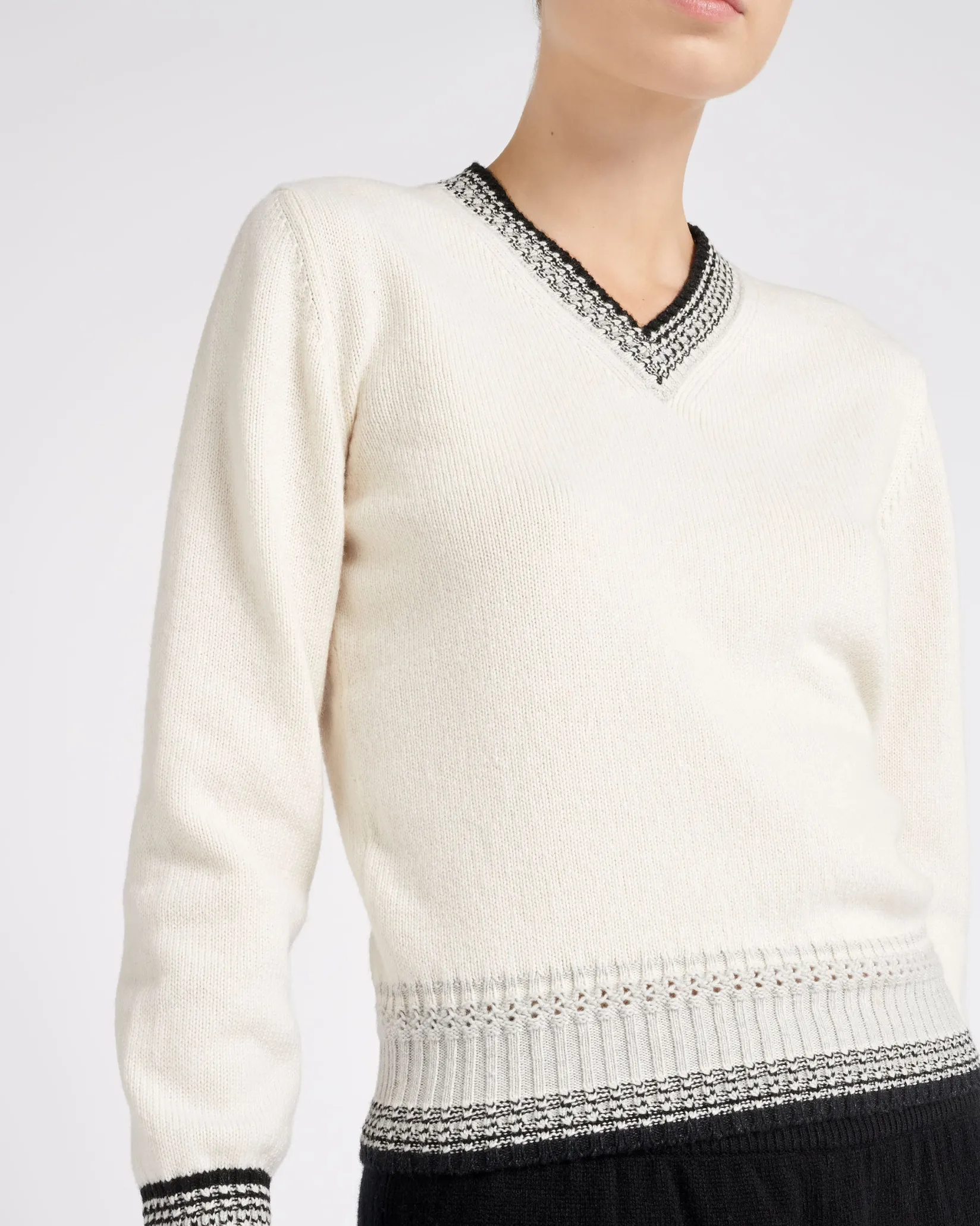 Women Barrie Cashmere V-neck jumper