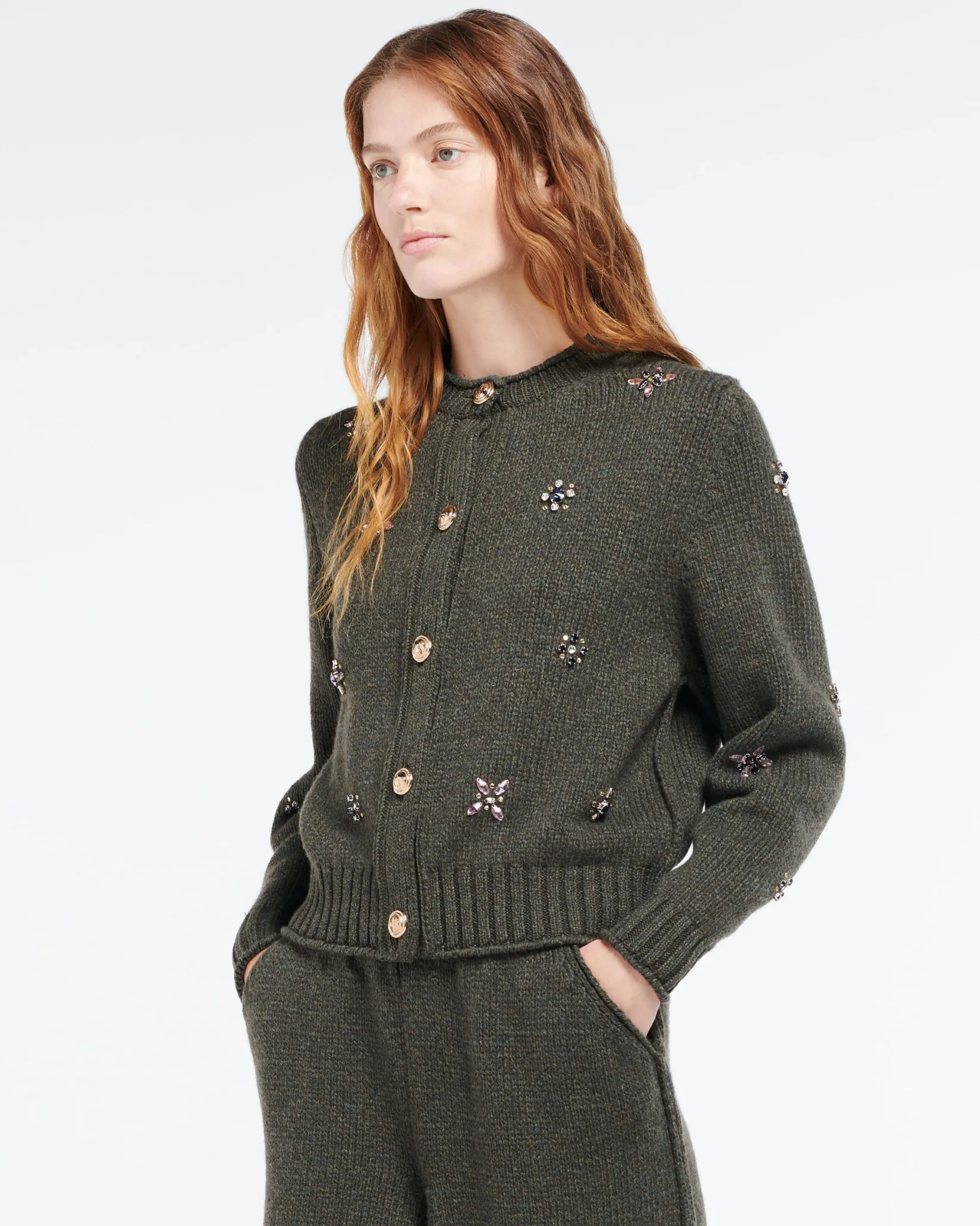 Women Barrie Chunky cashmere cardigan with gold buttons with embroidery