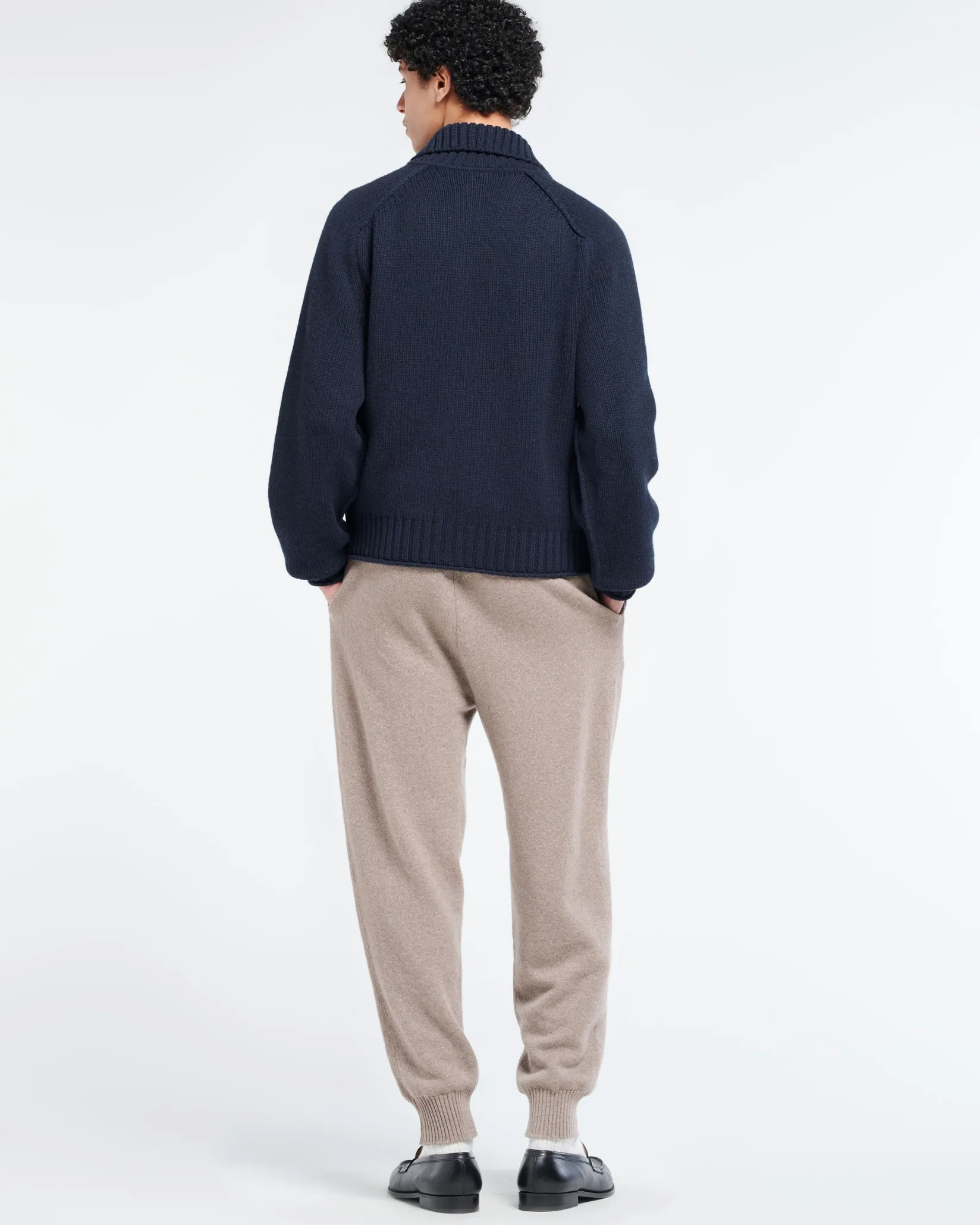 Barrie Chunky cashmere cardigan with polo collar and gold buttons