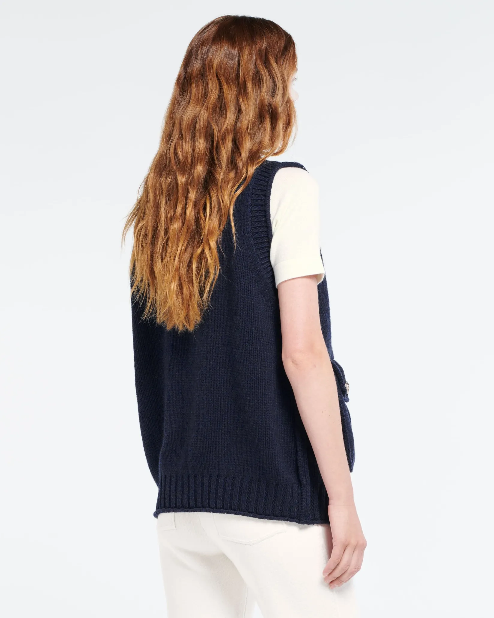 Women Barrie Chunky sleeveless cardigan with gold buttons