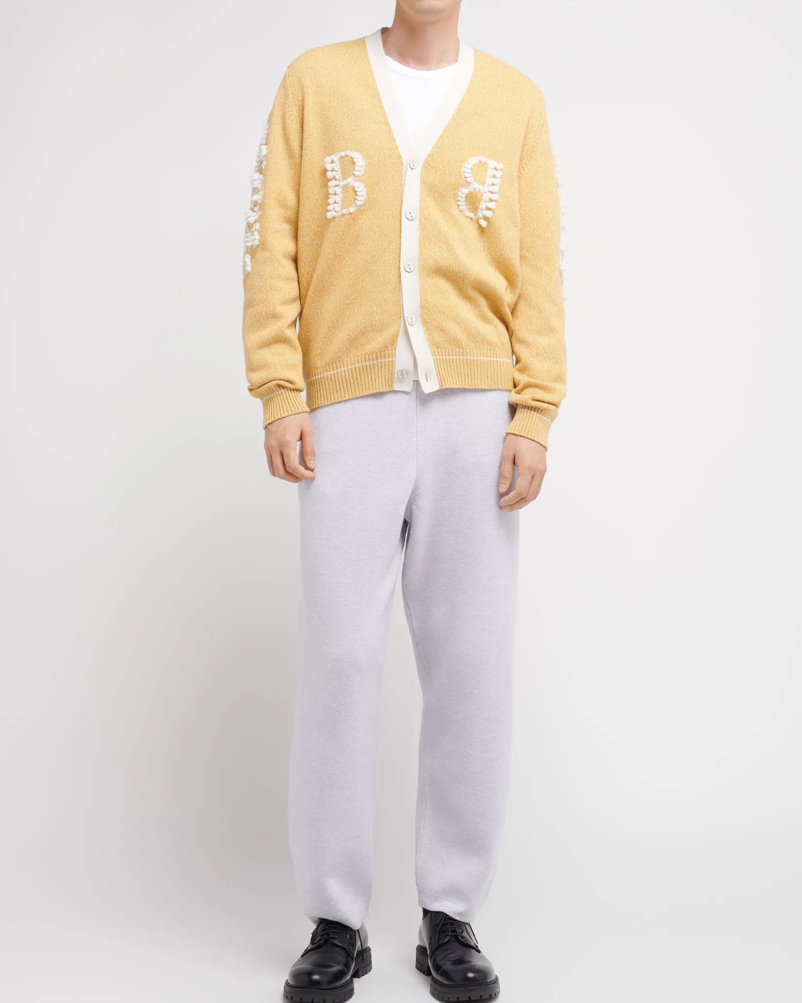 Barrie 3D logo V-neck cashmere cardigan