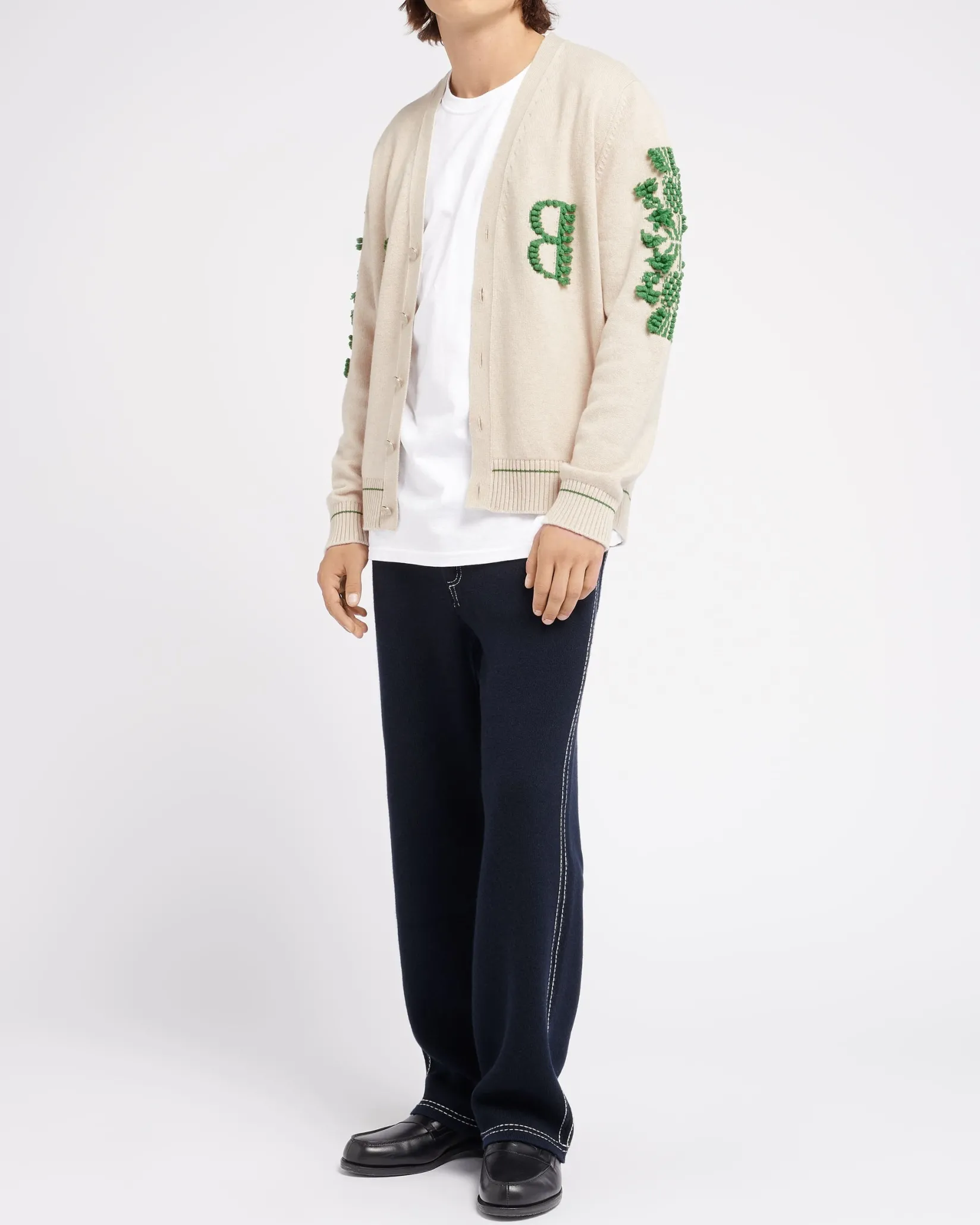 Barrie 3D logo V-neck cashmere cardigan