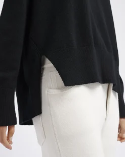 Women Barrie Iconic oversized roll-neck cashmere jumper