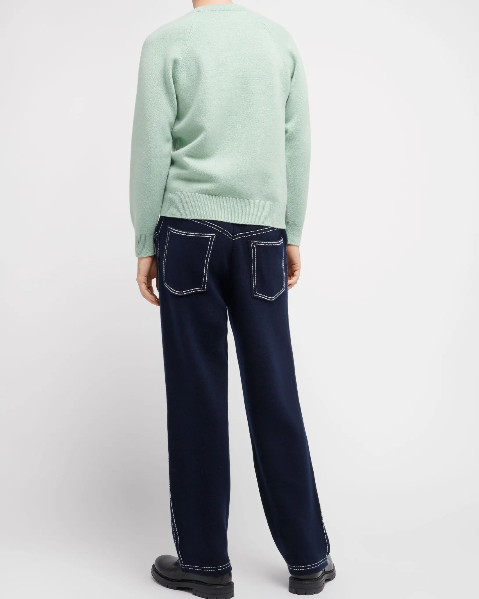 Barrie Jumper with a flower motif in cashmere and cotton