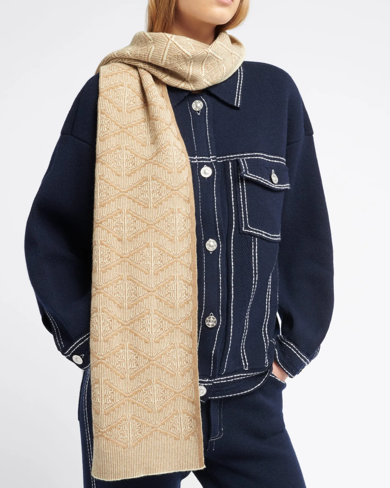 Women Barrie Scarf in cashmere with a monogram motif