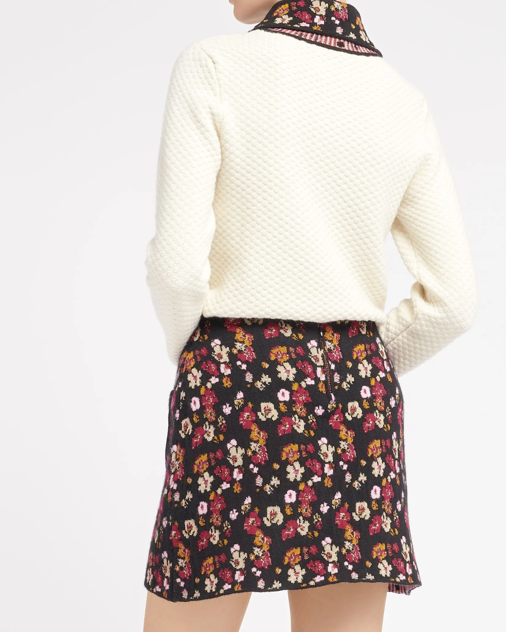 Women Barrie Short skirt in cashmere with floral motif