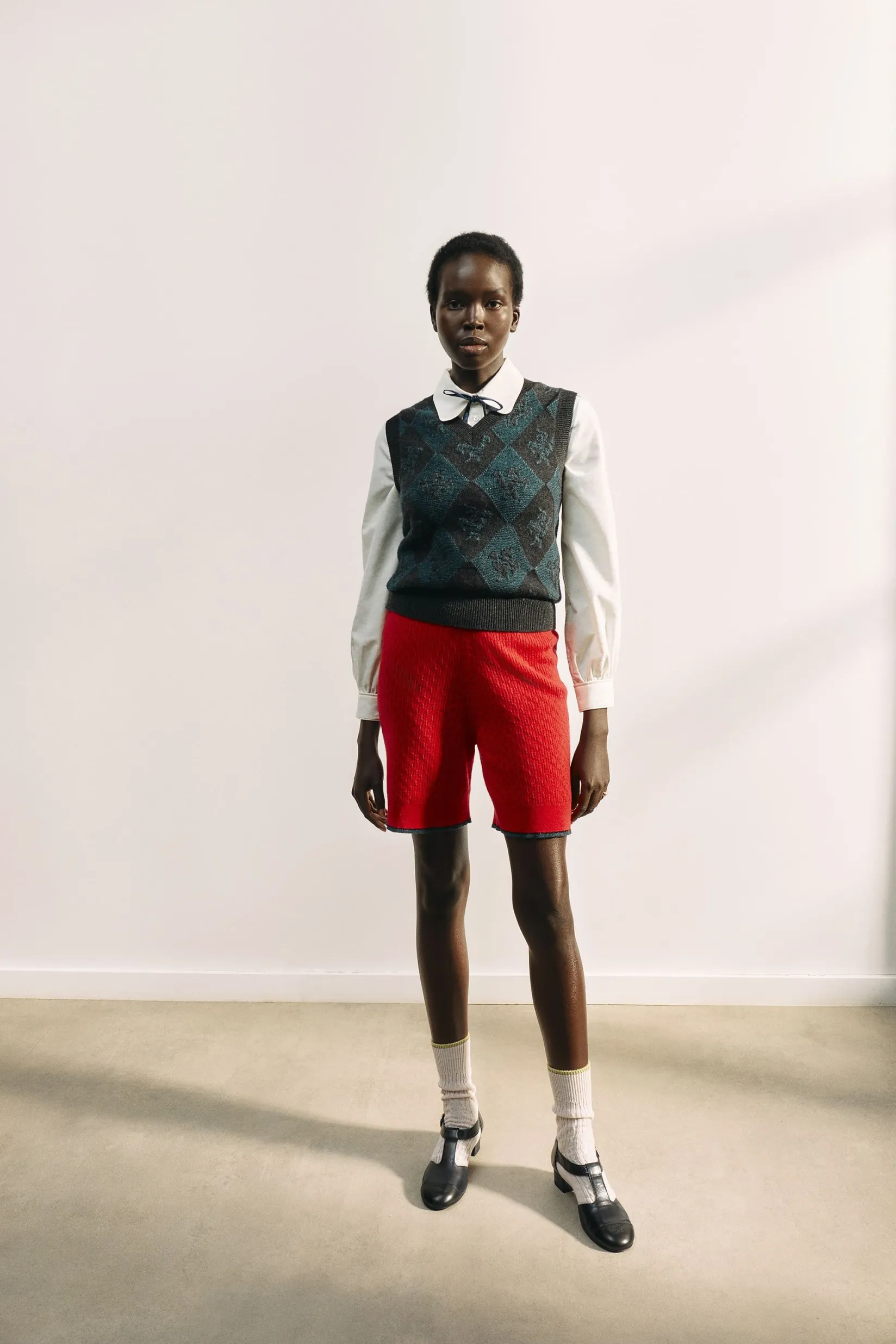 Women Barrie Sleeveless cashmere and wool jumper with a unicorn motif