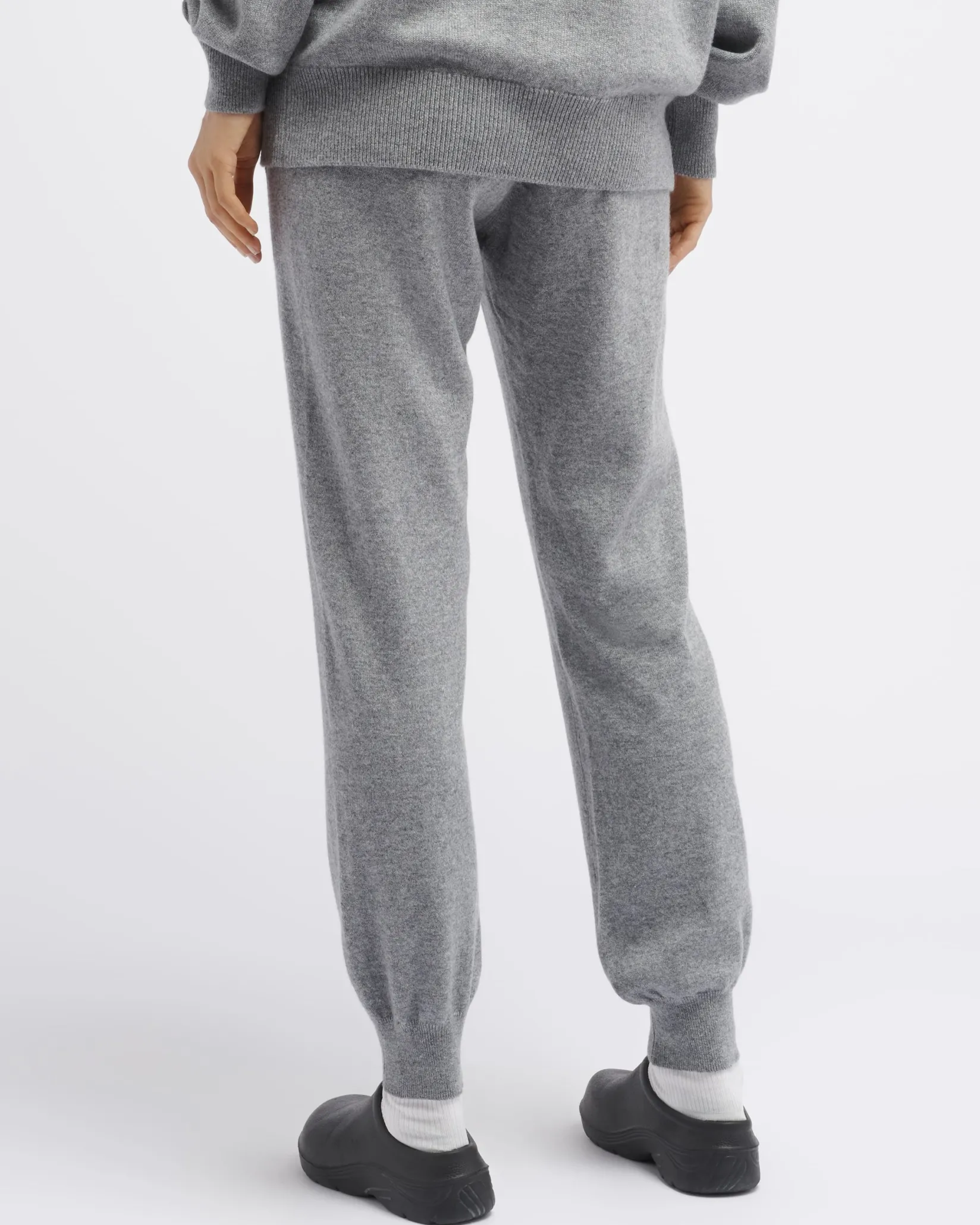 Women Barrie Timeless cashmere joggers