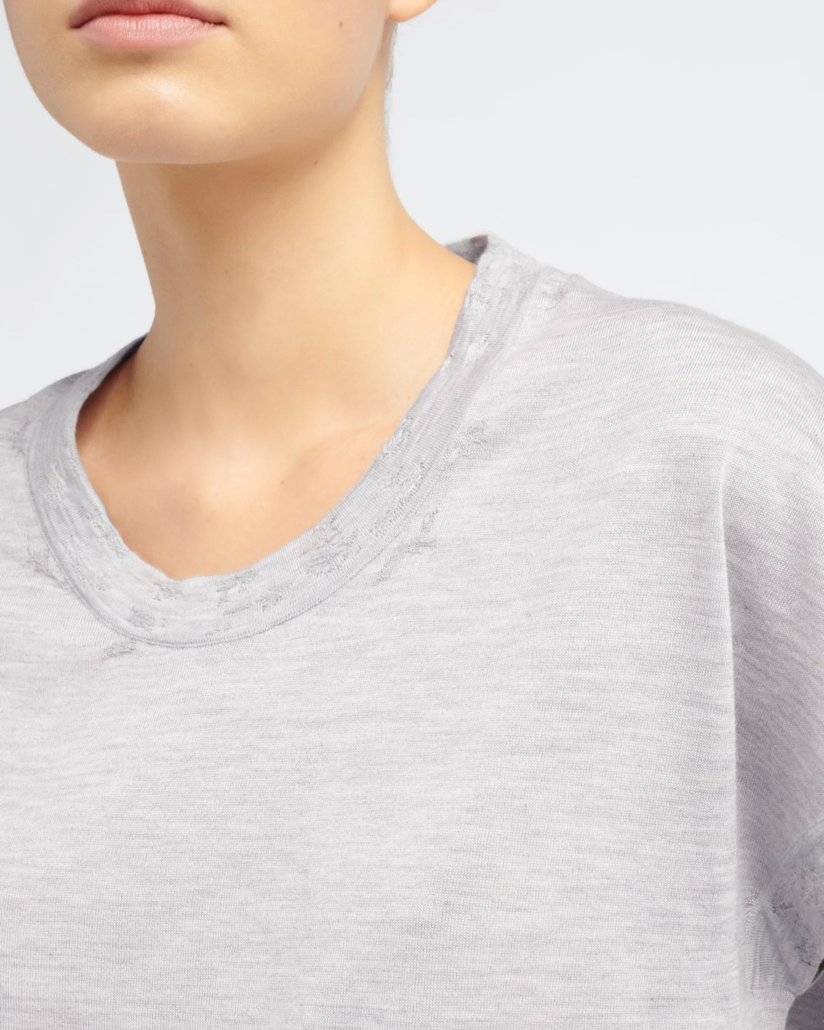 Women Barrie Ultra-fine cashmere round-neck top