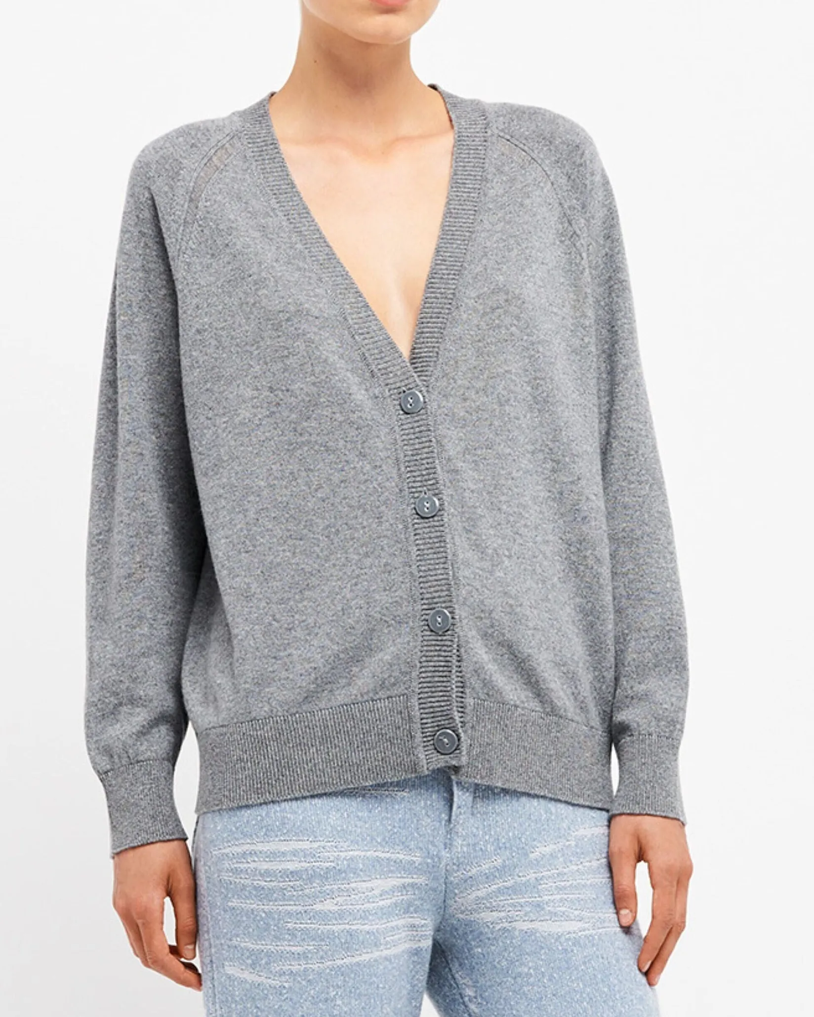 Women Barrie V-neck cashmere cardigan
