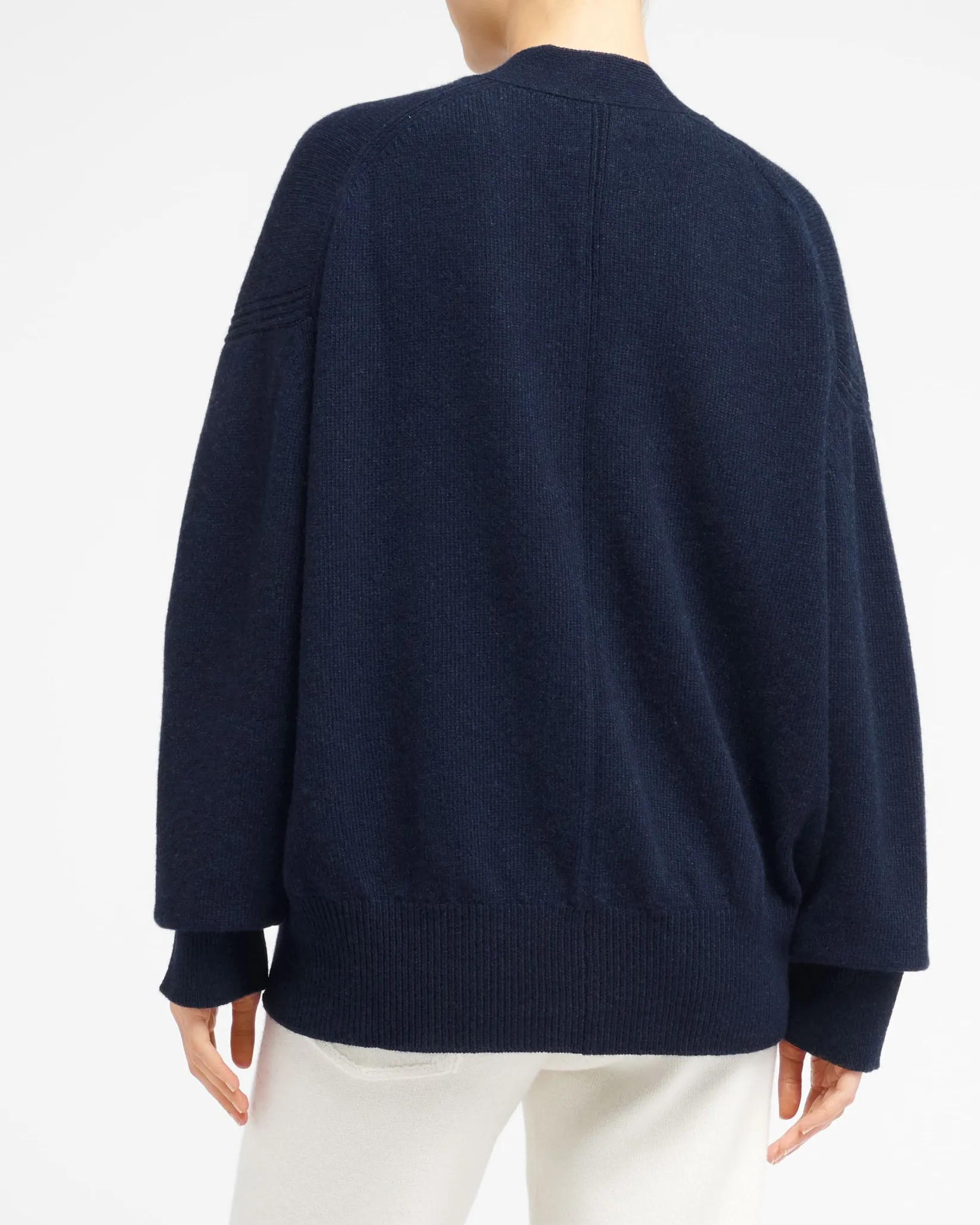 Women Barrie V-neck cashmere cardigan