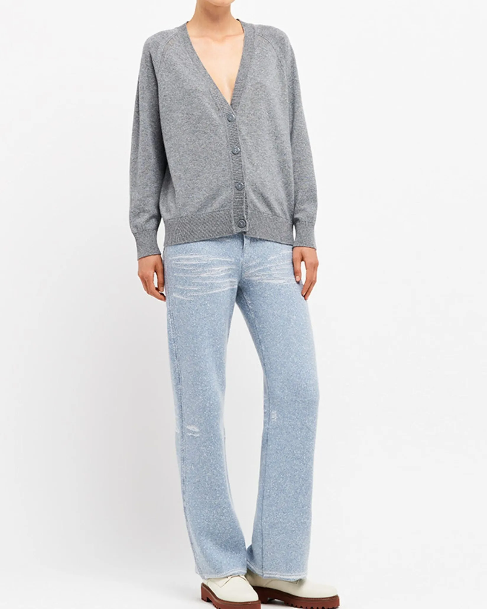 Women Barrie V-neck cashmere cardigan